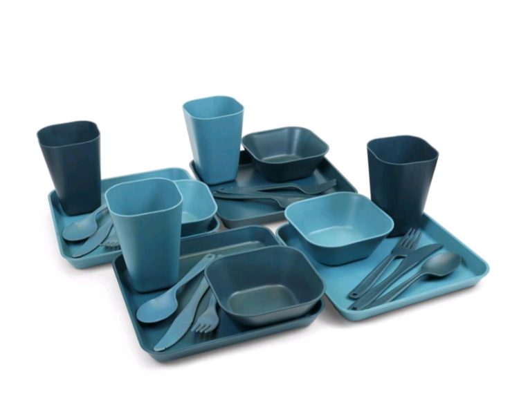 Coghlan's 4- Person Collapsible Camping Tableware Set sold price at auction in Canada