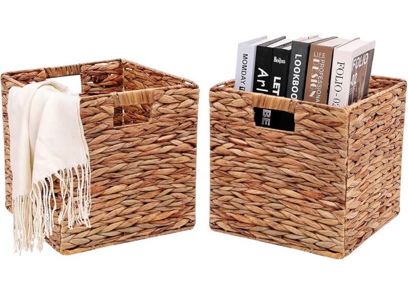 HOYCYA6 11x11in Wicker Storage Basket Set of 2 Collapsible sold price at auction in Canada