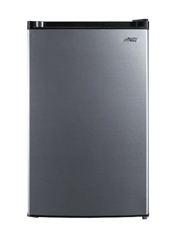 Arctic King 4.4 Cu. ft. Compact Fridge sold price at auction in Canada