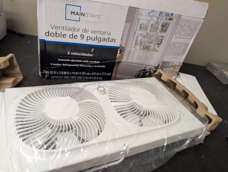 Mainstays 9'' 3-Speed, Reversable Twin Window Fan, White sold price at auction in Canada