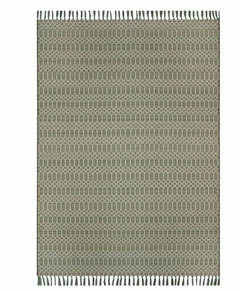 Better Homes & Gardens 7'× 10' Green Tassel Outdoor Rug sold price at auction in Canada
