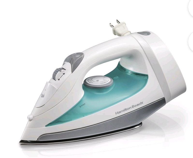 Hamilton Beach Steam Iron 14212JC sold price at auction in Canada
