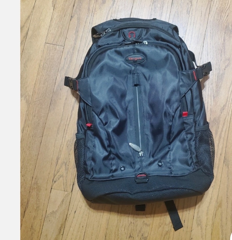 Targus Terra Black Backpack 15.6" sold price at auction in Canada