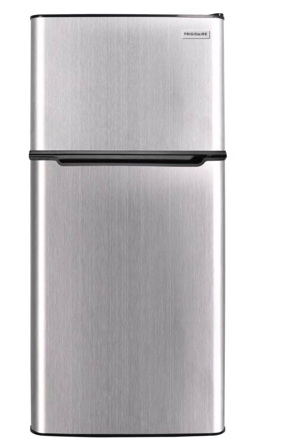 Frigidaire 4.5 Cu. ft. Compact Retro Refrigerator with sold price at auction in Canada
